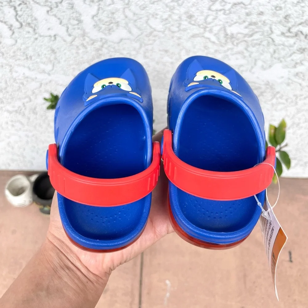 Sonic the Hedgehog Kids Blue Red Light Up Clogs - Picture 3 of 6